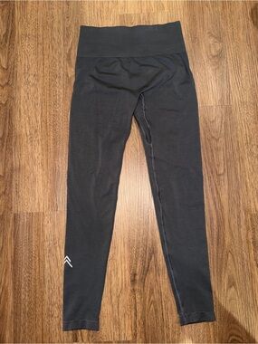 Oner Effortless Lift Seamless leggings in Coal Size S